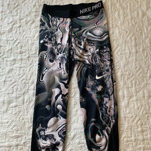Nike Pro Cropped Galaxy Leggings